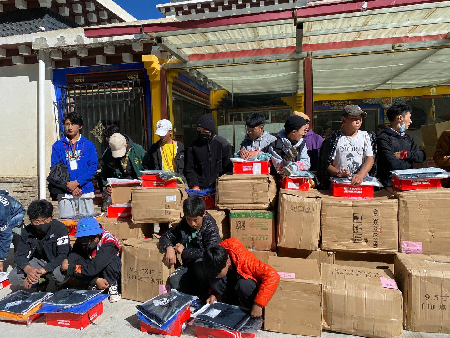 乐动网站平台-乐动(中国)一站式服务平台公益回顾丨家国同欢月同圆 温暖满载甘孜州(图7)