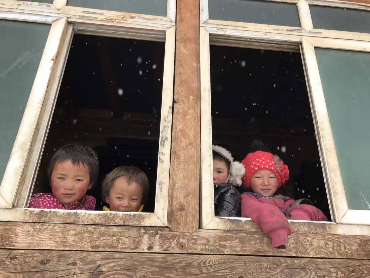 乐动网站平台-乐动(中国)一站式服务平台公益回顾丨家国同欢月同圆 温暖满载甘孜州(图9)